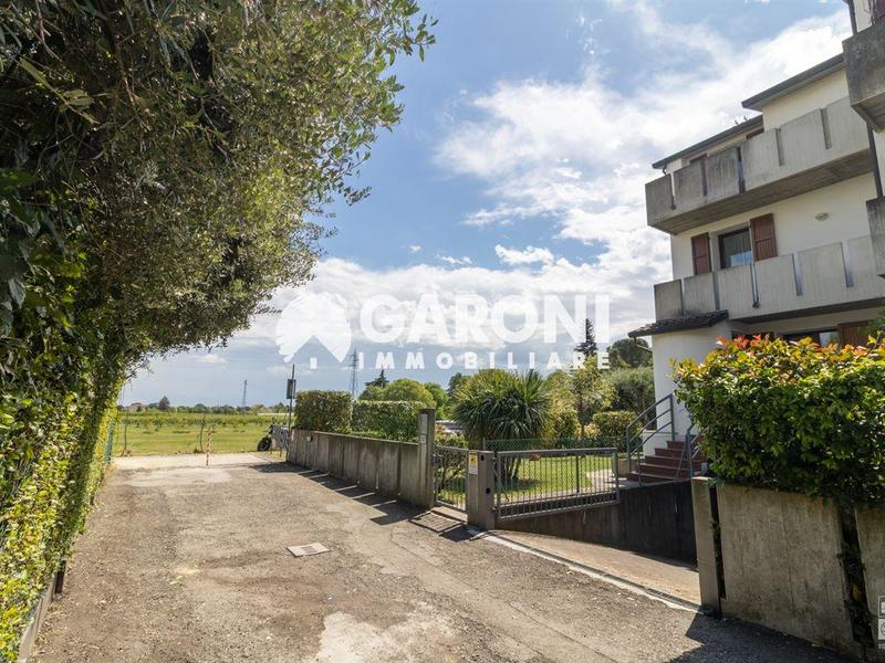 fotografie - Villa a schiera Faenza (RA) Periferia Monte 