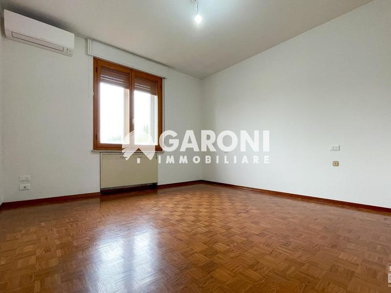 fotografie - Villa a schiera Faenza (RA) Periferia Monte 